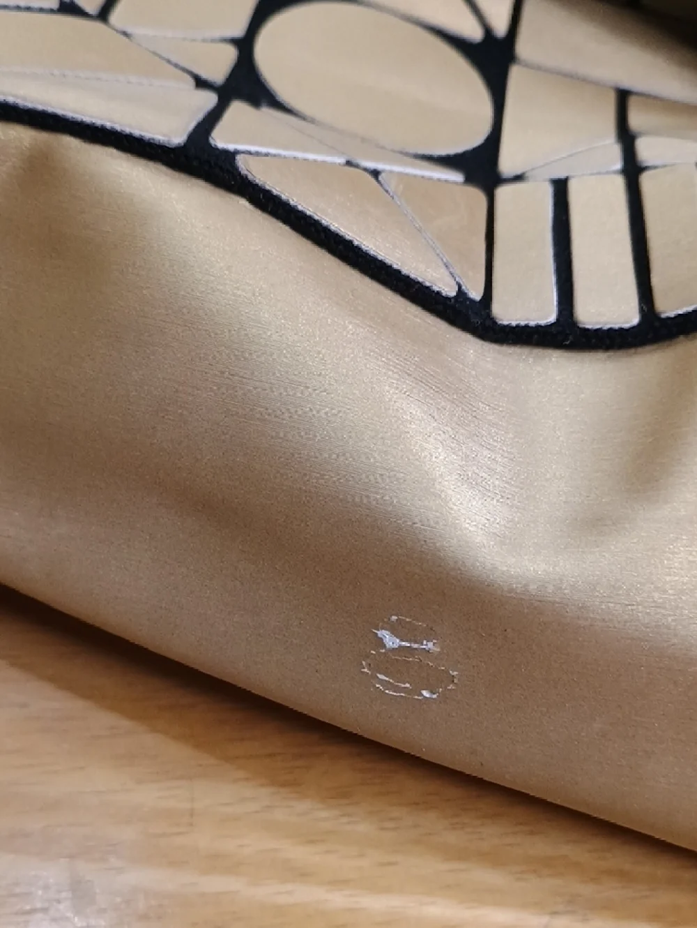 Geometric Pattern Metallic Gold Women’s Backpack With Drawstring
